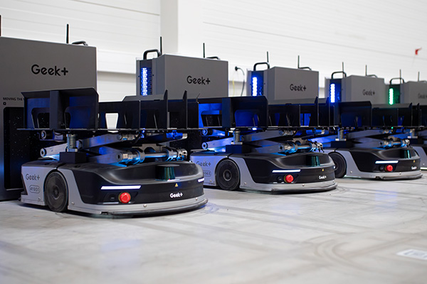 Autonomní mobilní roboty (AMR)