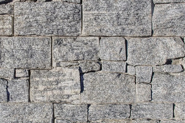 G 695 – Granite Grey hrubý na síti