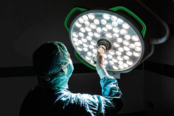 H!Light - světla pro operační sály