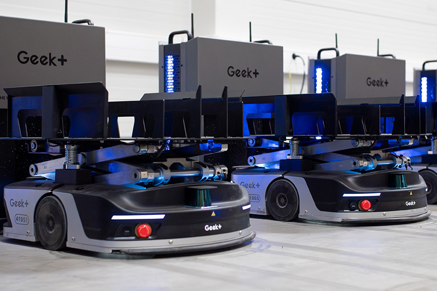 Autonomní mobilní roboty (AMR)