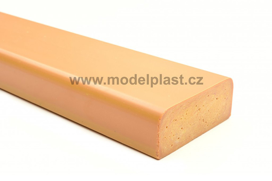 Plastová fošna zaoblená 95x37mm