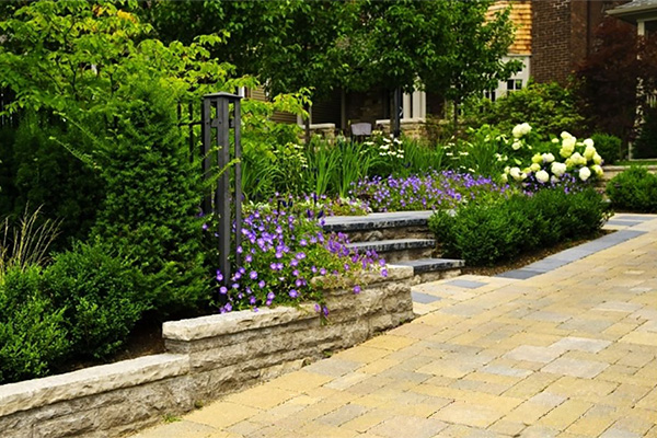 Oxidy železa pro barevné betony a asfalty