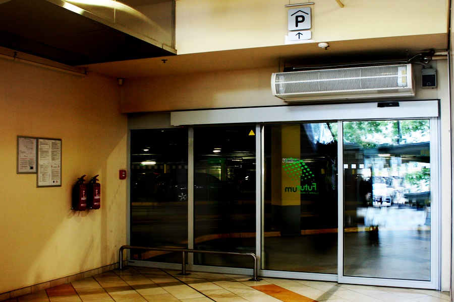 Teleskopické automatické dveře